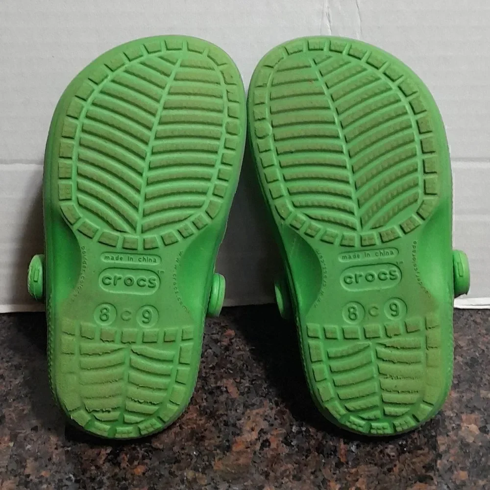 Crocs Lime Green Water Shoes...Size 8-9...excellent condition.